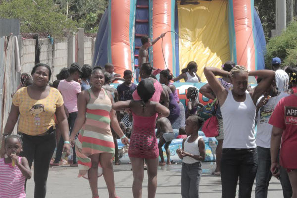 One Jam Foundation Tenament Yard treat